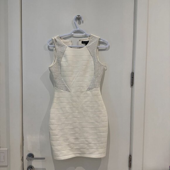 Guess Los Angeles Studded Bandage Mini Dress – White / Size 2 - Picture 2 of 3